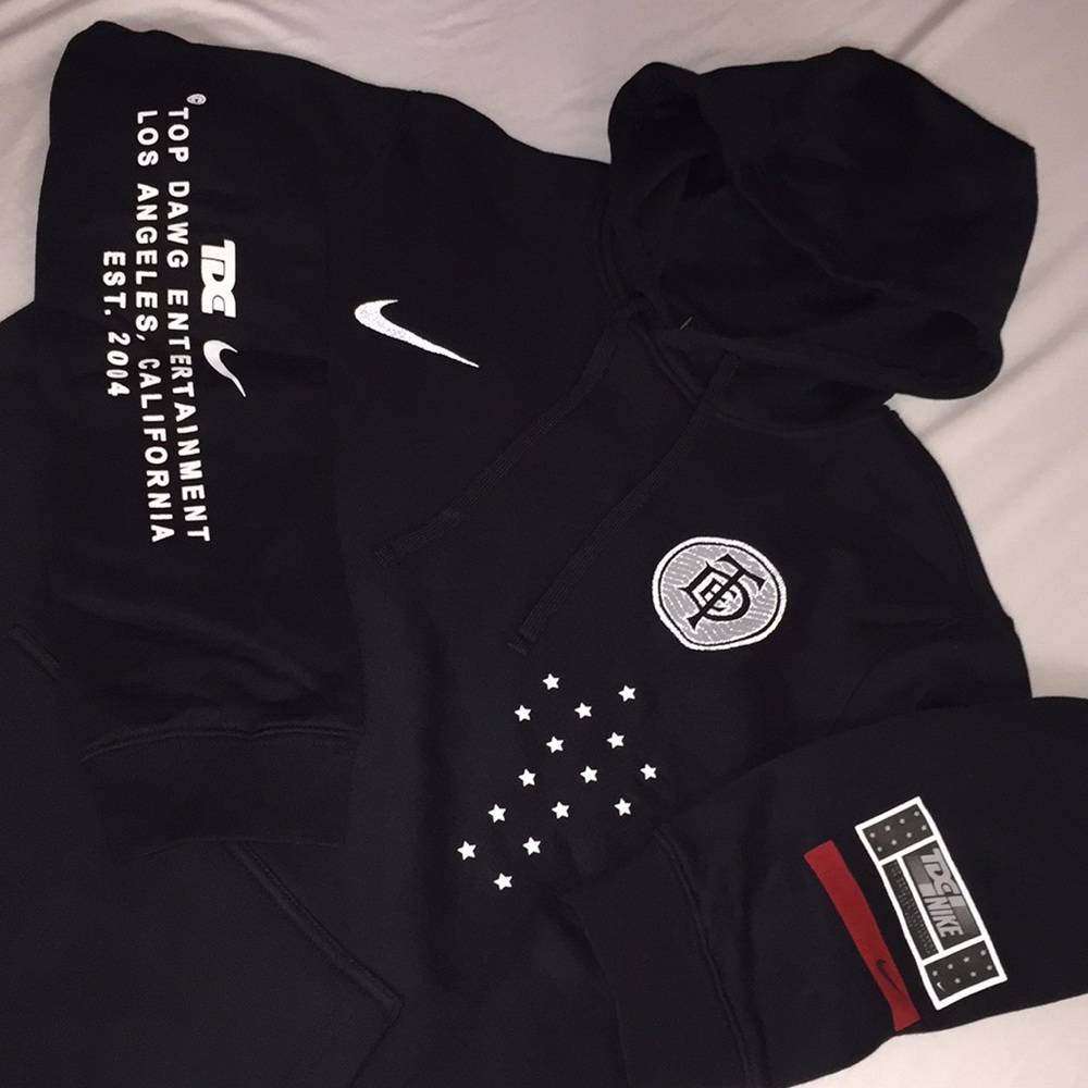 NIKE x TDE x KENDRICK LAMAR x DAMN Hoodie - Picture 2 of 6